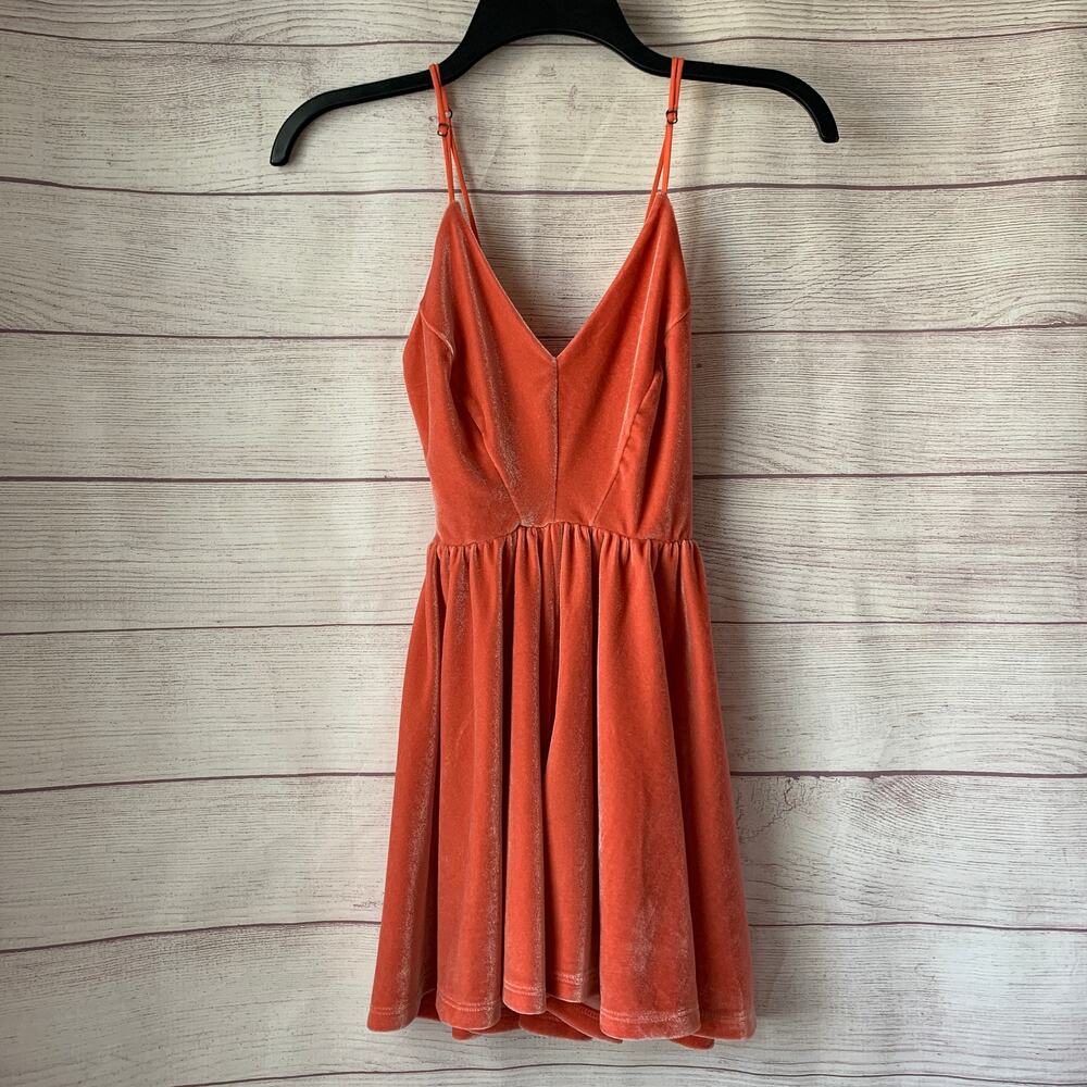 Silence & Noise Urban Outfitters Orange Velvet Romper Adjustable Straps Size XS
